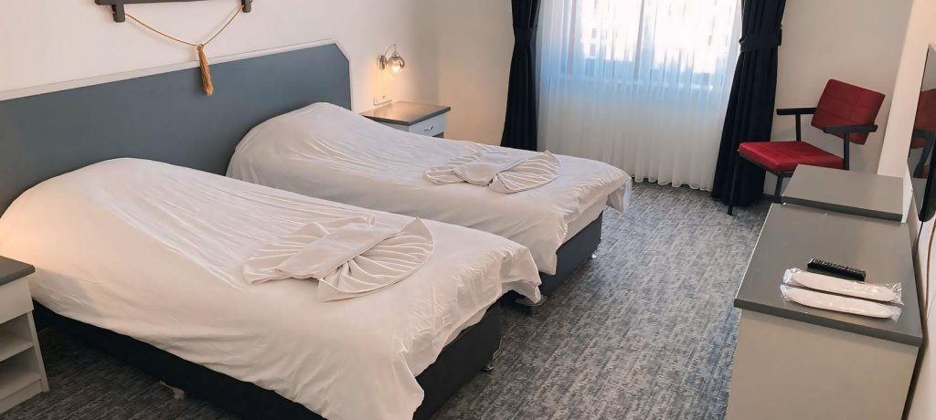 Standart Oda (İki Tek Yataklı)